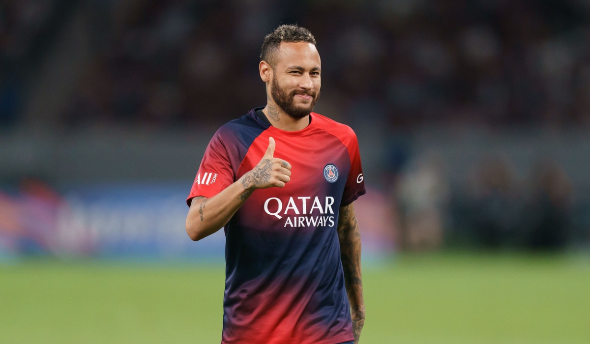 Neymar s-a distrat cu apărarea lui Dan Petrescu