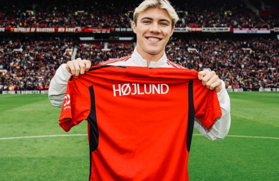 Rasmus Hojlund, prezentat oficial la Manchester United! „Diavolii” au plătit 72 de milioane de lire pentru „noul Haaland”