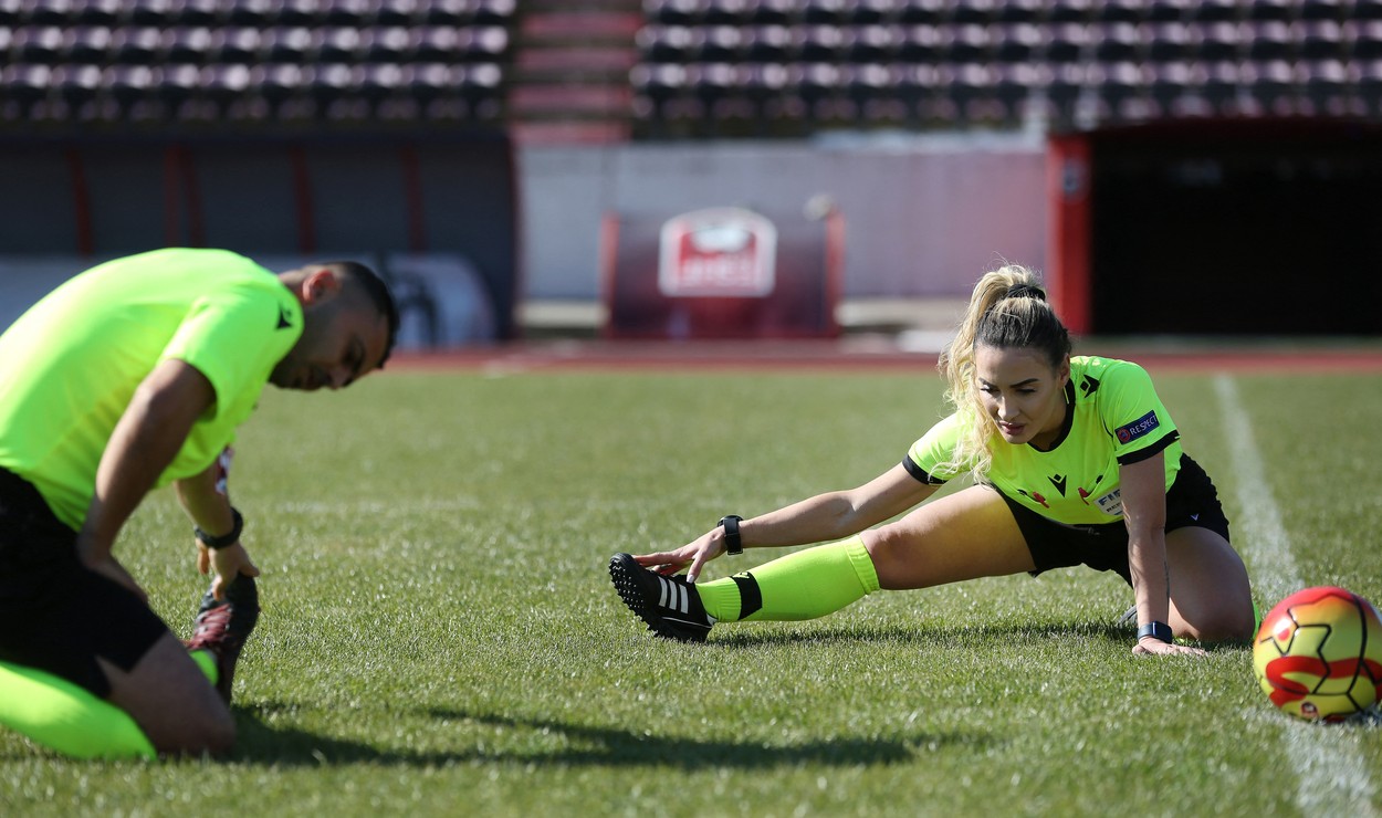 Emanuela Rusta a atras toate privirile la FCSB - CSKA 1948 Sofia