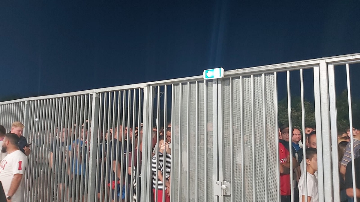 Scandal la porţile de acces din Ghencea, înainte de FCSB – CFR Cluj: „Ruşine, ruşine!. Ce s-a întâmplat