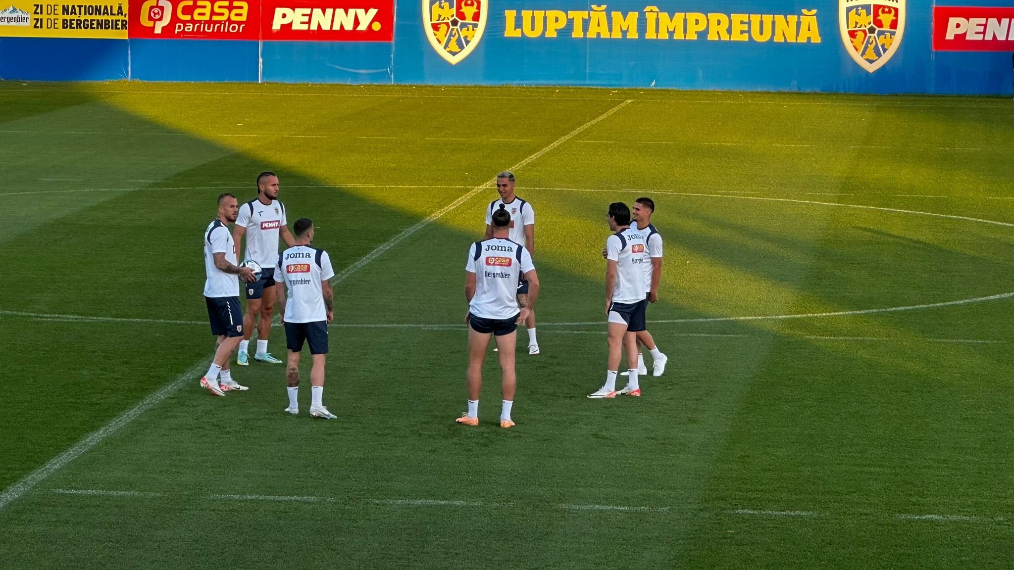 Jucătorii României, la antrenament