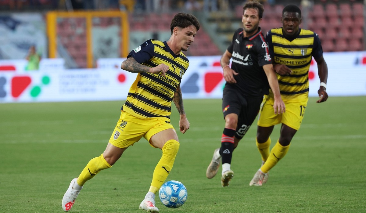 Dennis Man, gol superb în Cremonese – Parma! Internaționalul român, la a doua reușită în patru meciuri