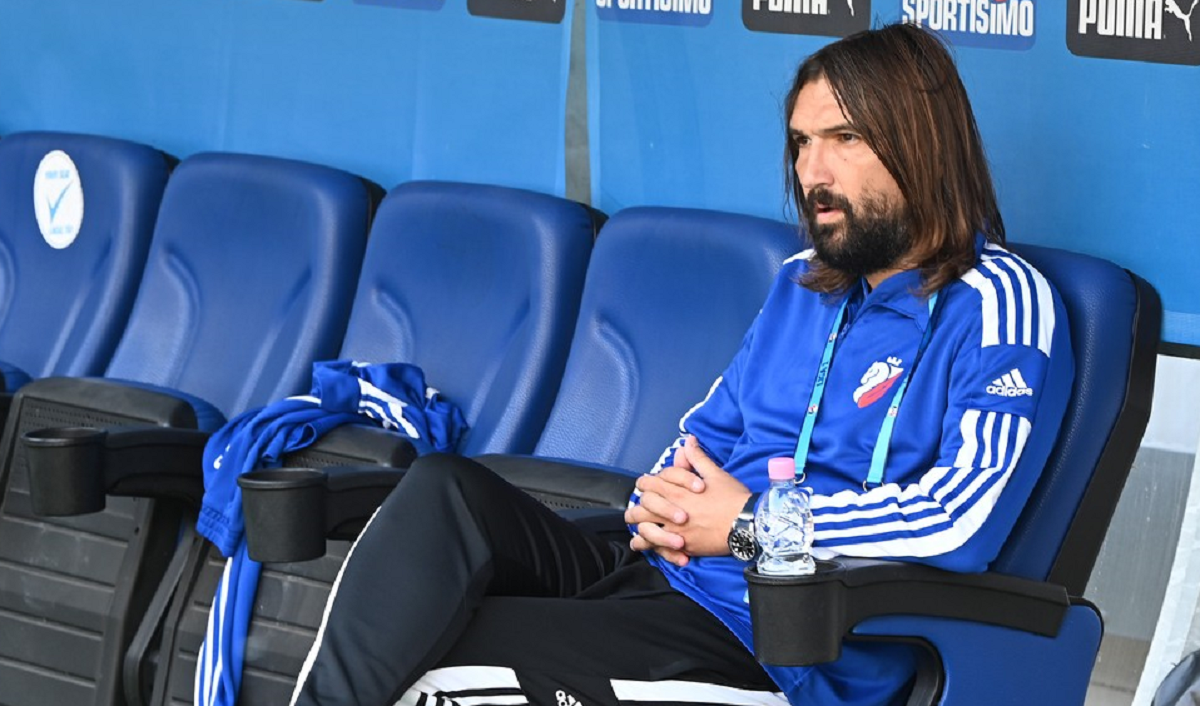 Dan Alexa vrea să îşi dea demisia de la FC Botoşani: „Parcă dau în gol. Pe antrenor îl ţin rezultatele, restul e vrăjeală!