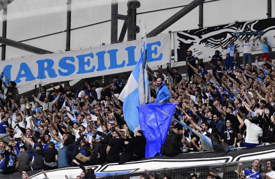 A fost show în tribune la Olympique Marseille – AEK Atena! Ce s-a întâmplat înainte de startul partidei din Europa League