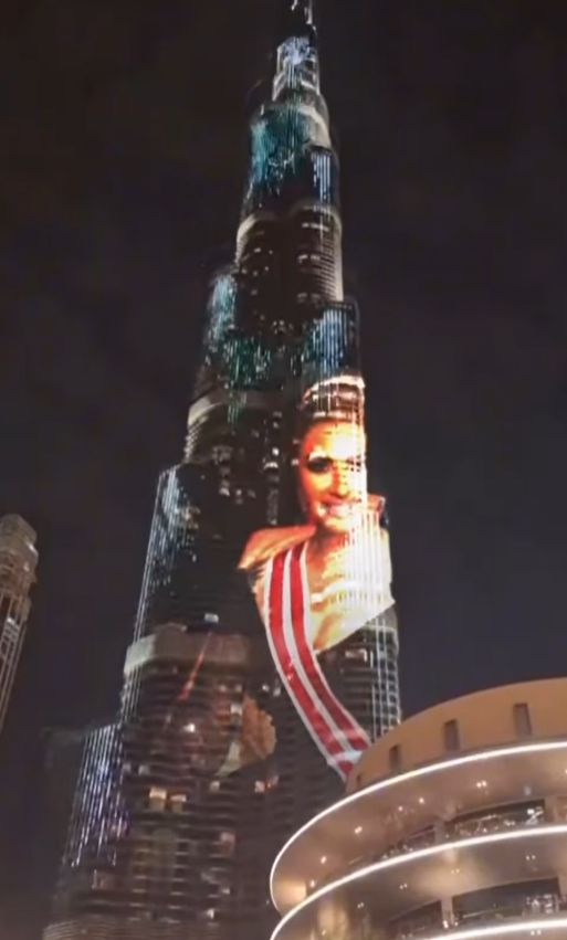 Logodnicul Anamariei Prodan a plătit 100.000 de euro pentru ca impresara să apară proiectată pe Burj Khalifa / Instagram Anamaria Prodan