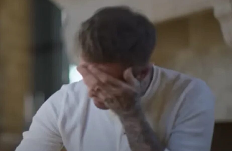 David Beckham a izbucnit în plâns când şi-a amintit de momentul care i-a „schimbat viaţa”: „Eram distrus! Nu ştiam ce să fac!”