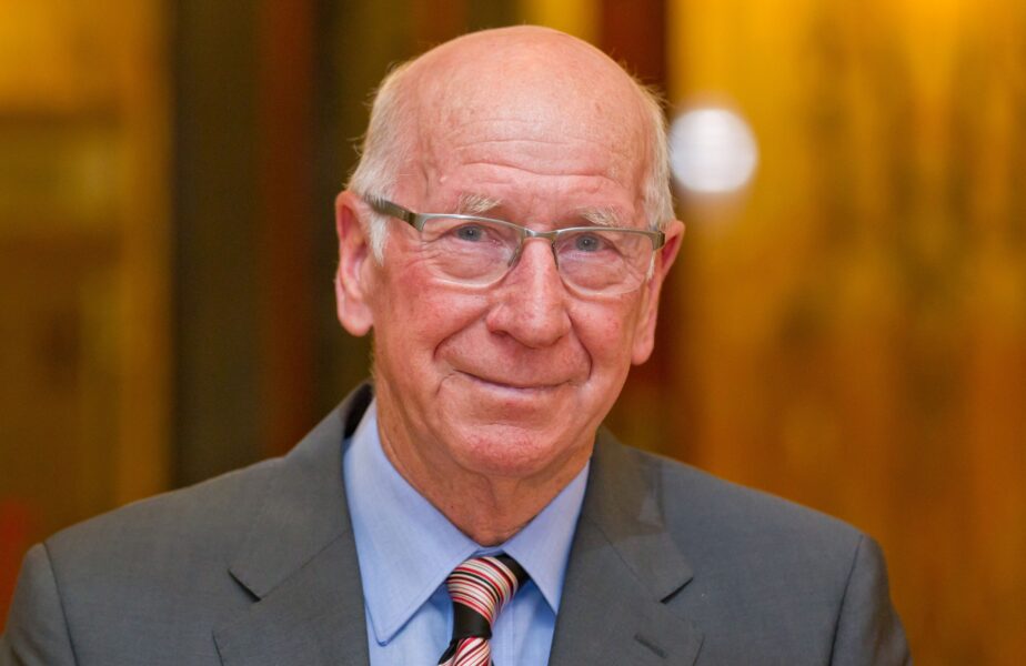 A murit Sir Bobby Charlton! Fostul campion mondial cu naţionala Angliei avea 86 de ani