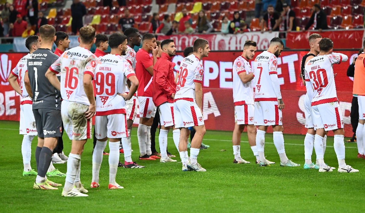 FC Bihor – Dinamo 1-1! Elevii lui Ovidiu Burcă s-au încurcat cu echipa din Liga a 3-a. Câinii”, fără victorie din luna august