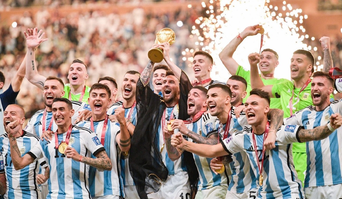 Scandal între doi campioni mondiali, după ce Lionel Messi a cucerit al optulea Balon de Aur: „Du-te să plângi în altă parte