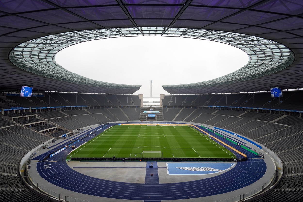 Olympiastadion (Berlin) - 70.000 de locuri