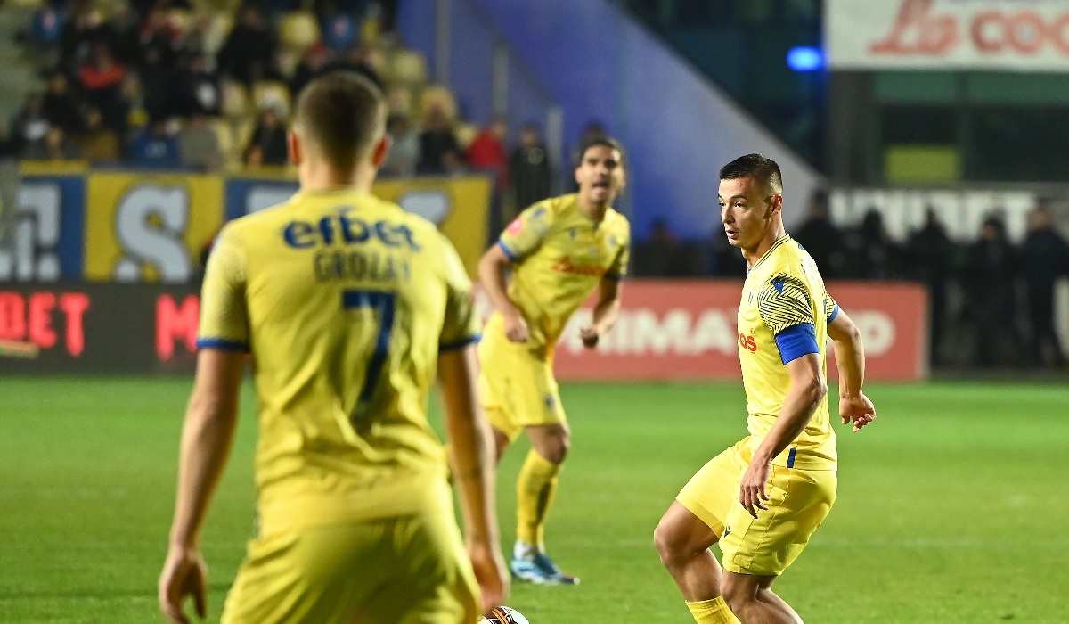 Valentin Ţicu, în meciul Petrolul Ploieşti - FC Botoşani