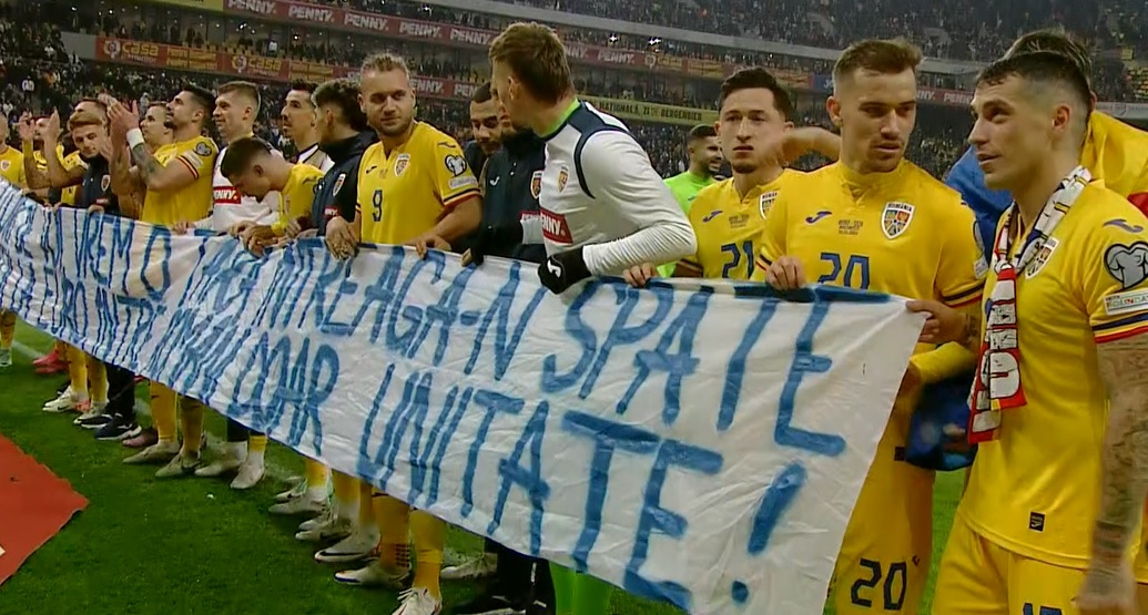 Ce nu s-a văzut la TV: Bannerul afişat de tricolori în faţa fanilor, după România – Elveţia 1-0