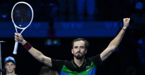 Daniil Medvedev, în turul 3 la Roland Garros! A profitat de abandonul lui Miomir Kecmanovic