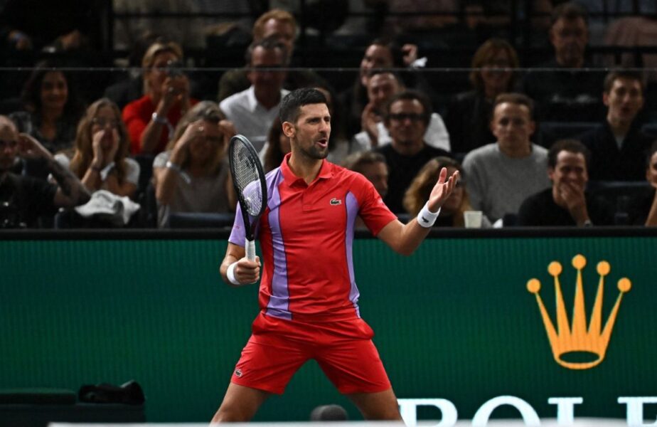 Novak Djokovic s-a calificat cu emoţii în sferturi la Paris! Sârbul a fost huiduit de fanii francezi şi le-a dat replica acestora