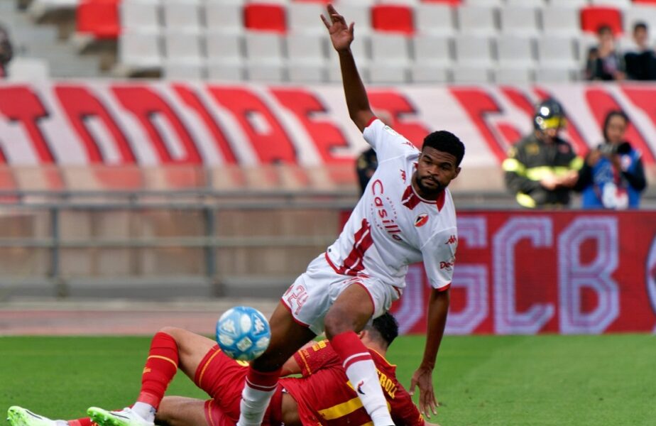 Malcom Edjouma trăieşte un coşmar la Bari! Ce se întâmplă cu fostul mijlocaş de la FCSB