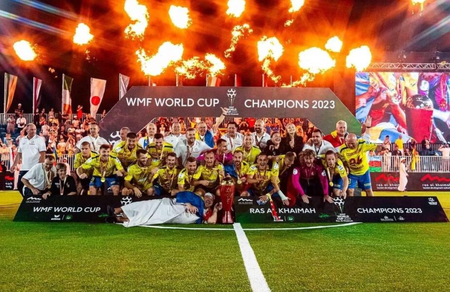 Preşedintele Federaţiei Române de minifotbal, în extaz după ce România a devenit campioană mondială