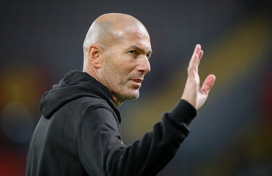 Zinedine Zidane, gata de revenirea în fotbal! E aproape să preia un club de tradiţie din Europa