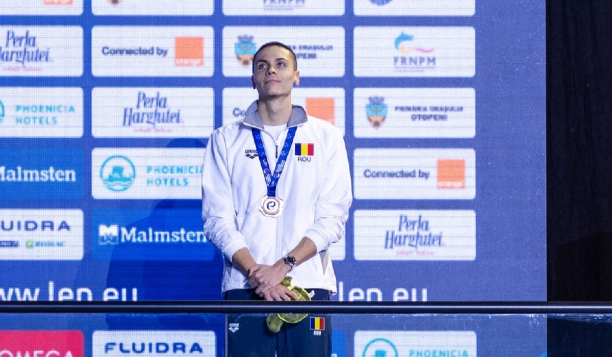 David Popovici, după ce a obţinut medalia de bronz în proba de 100 de metri liber la Campionatele Europene de înot în bazin scurt