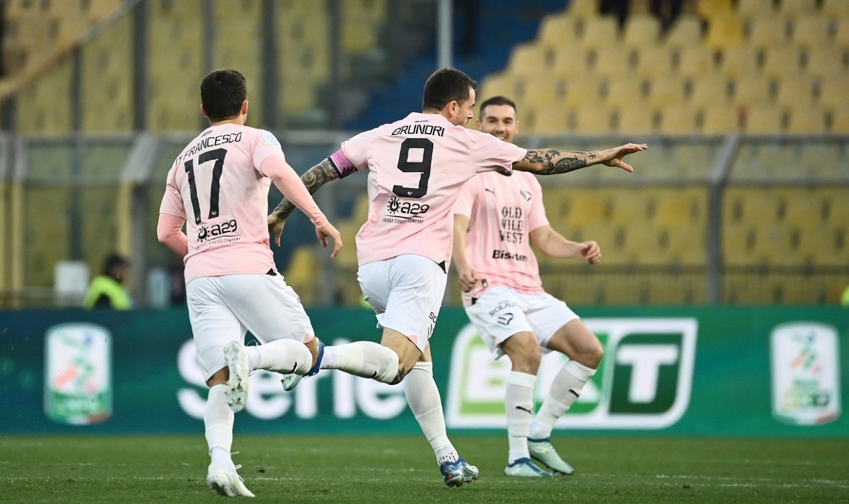 Gol magistral marcat de Palermo în duelul cu Parma