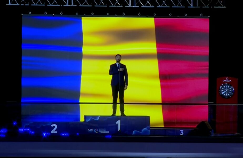 Festivitate superbă la Otopeni! Ştefan-Alexandru Constantin a intonat imnul României, la Campionatele Europene de înot