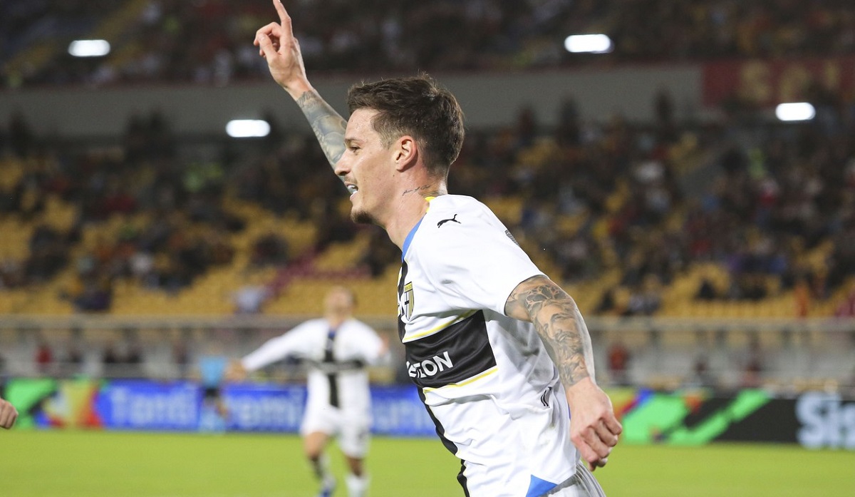 Dennis Man, gol superb şi două assisturi pentru Parma! Meci mare făcut de internaţionalul român