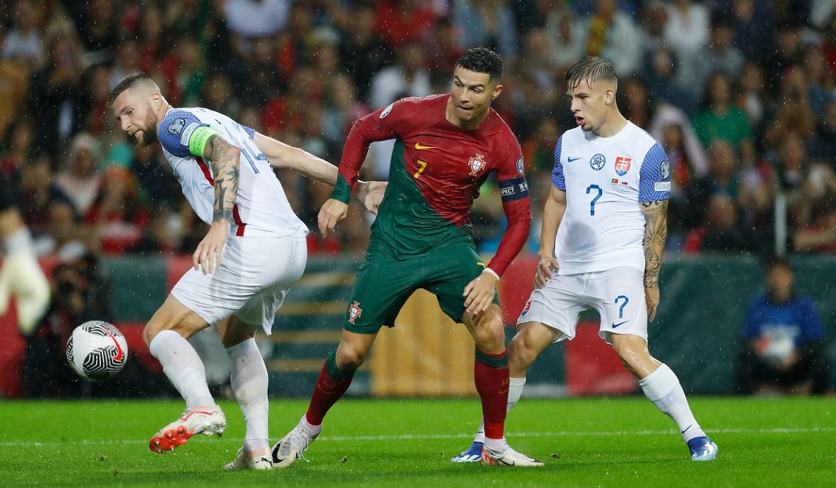 Milan Skriniar, în duel cu Cristiano Ronaldo în Portugalia - Slovacia