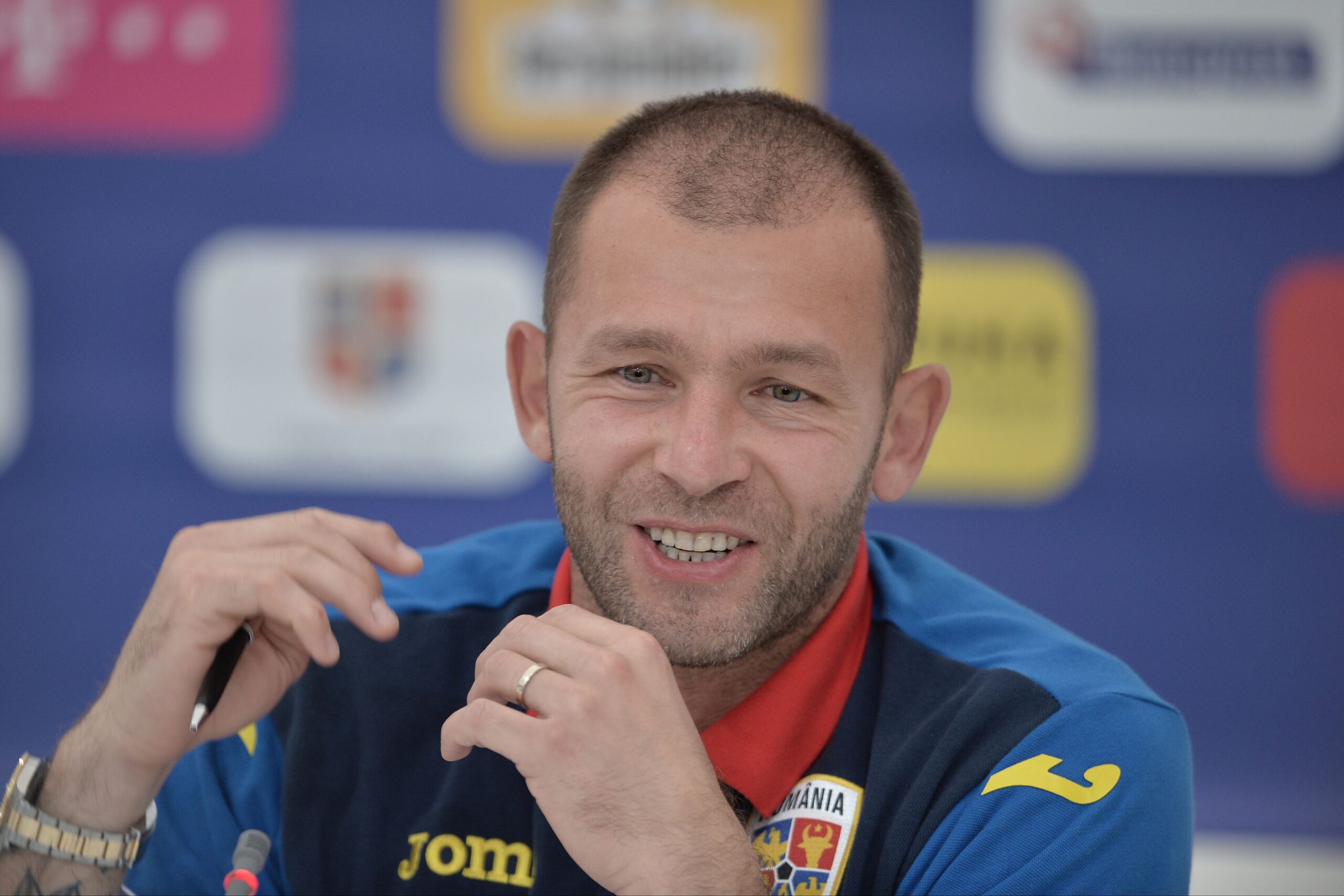 Bogdan Lobont, de la nationala de fotbal a Romaniei, sustine o conferinta de presa la Centrul National de Fotbal Mogosoaia, luni, 4 iunie 2018.