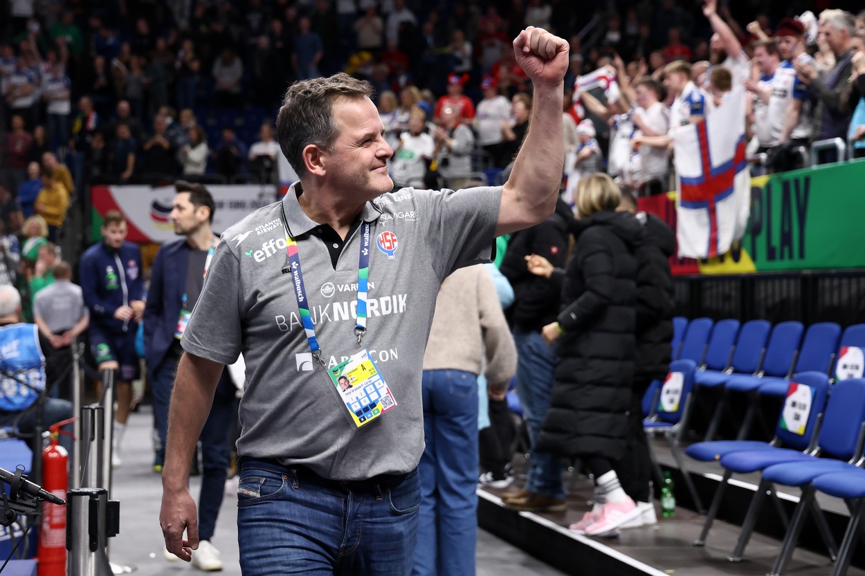Coach Peter Bredsdorff Larsen of Faroe Islands during the Men's EHF Euro 2024, Group D handball match between Faroe Islands and Norway on January 13, 2024 at Mercedes-Benz Arena in Berlin, Germany - Photo Piotr Matusewicz / DPPI
HANDBALL - MEN'S EHF EURO 2024 - FAROE ISLANDS v NORWAY, , Berlin, Allemagne - 13 Jan 2024,Image: 836823289, License: Rights-managed, Restrictions: , Model Release: no