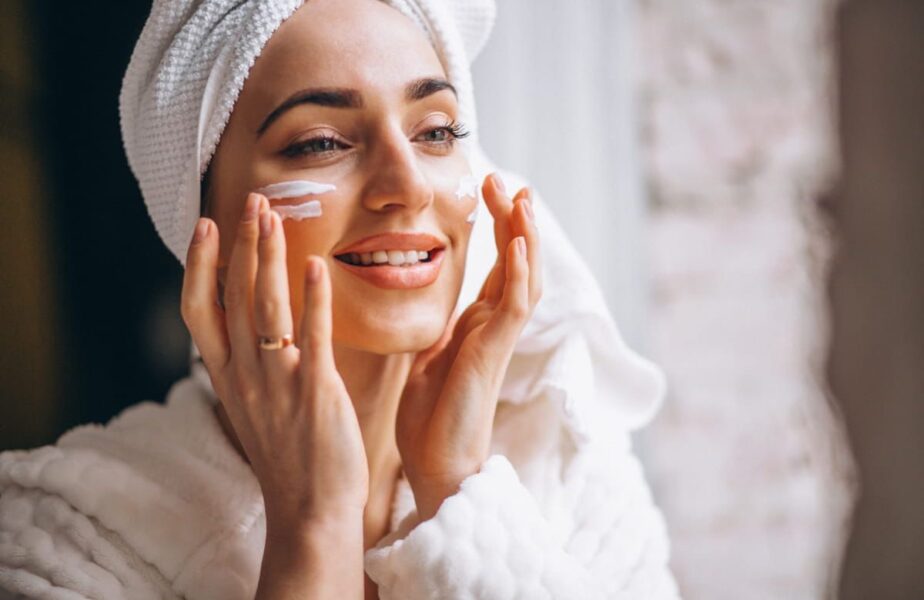 (P) Cum alegi cele mai bune produse pentru îngrijirea pielii: 5 sfaturi care îți vor fi de folos
