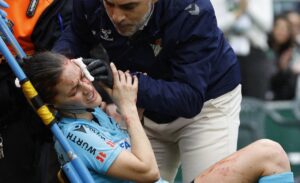 Imagini teribile cu tuşiera de la Betis – Bilbao! Guadalupe Porras, accidentare horror după ce s-a lovit de o cameră TV