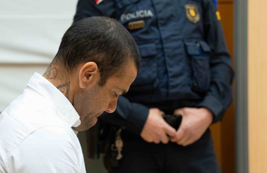 Acuzat de viol, Dani Alves a aflat când va primi verdictul! Fostul star al Barcelonei riscă până la 12 ani de închisoare