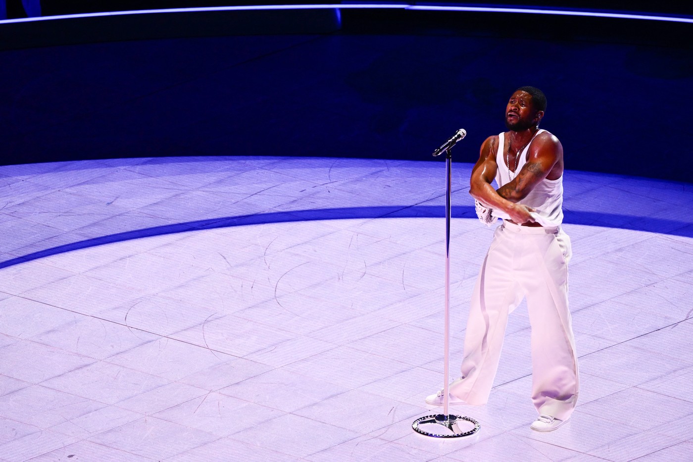 Usher a dat recital pe scenă