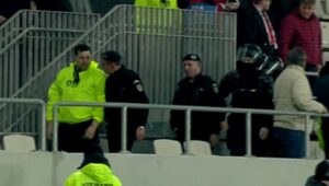 Scandal uriaş la Dinamo – Hermannstadt 1-0! Şeful firmei de pază a fost ridicat de jandarmi şi scos din stadion