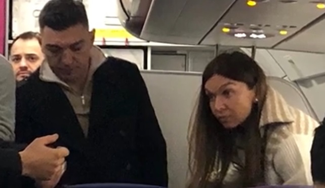 Simona Halep, surprinsă în avionul cu care a plecat spre Elveţia! Urmează procesul decisiv de la TAS, „meciul carierei”