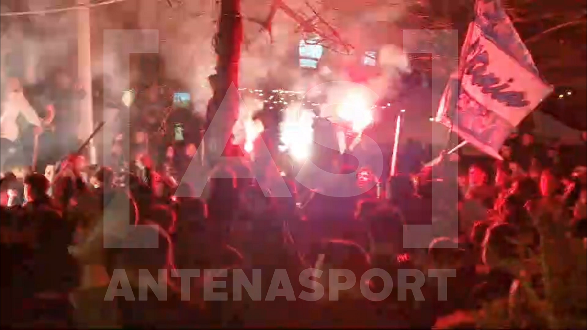 „Fierbe” Bănia înainte de derby-ul FCU Craiova – Universitatea Craiova. Atmosferă incendiară pe străzile orașului