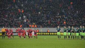 FOTO | S-a reunit generația FCSB-ului care trecea de Ajax și o învingea pe Chelsea! Reacția unui fan: „Nea Gigi a făcut poza?”