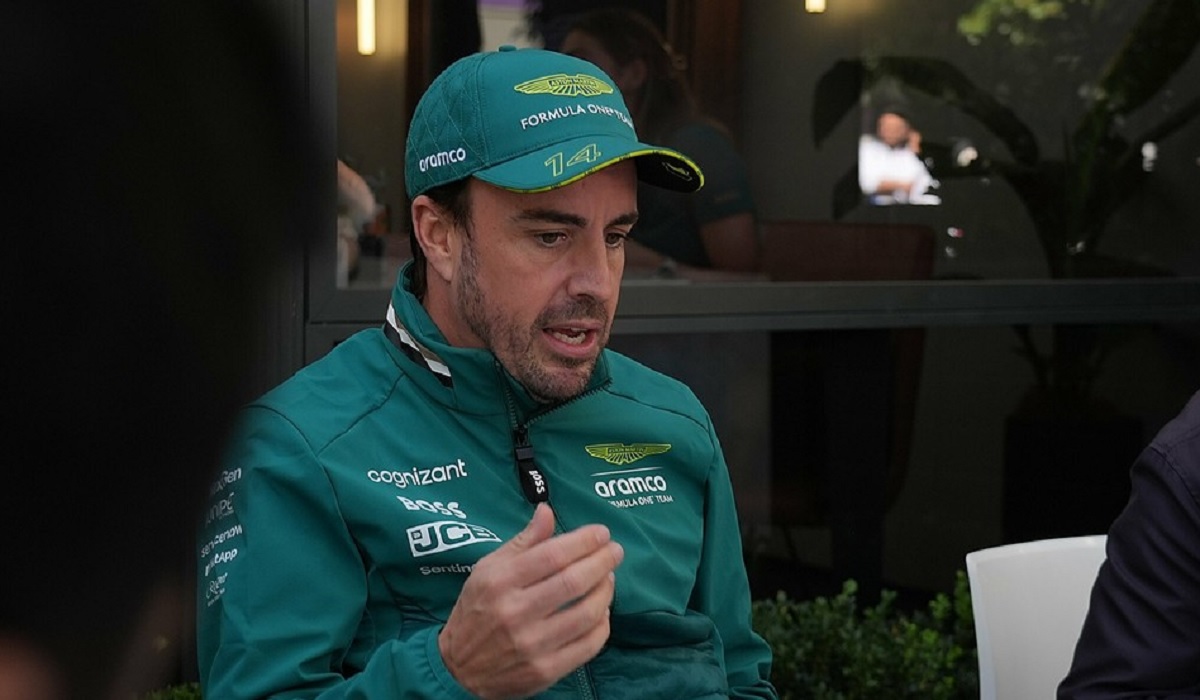 Fernando Alonso, anunţ în privinţa viitorului său în Formula 1™: "Nu ar fi corect faţă de echipă dacă aştept"