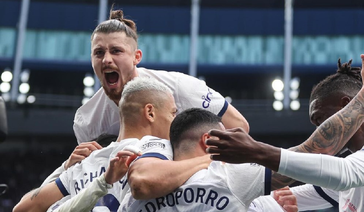 Radu Drăguşin, mesaj superb după ce a fost integralist în Tottenham – Luton 2-1: „Asta a fost dovada”