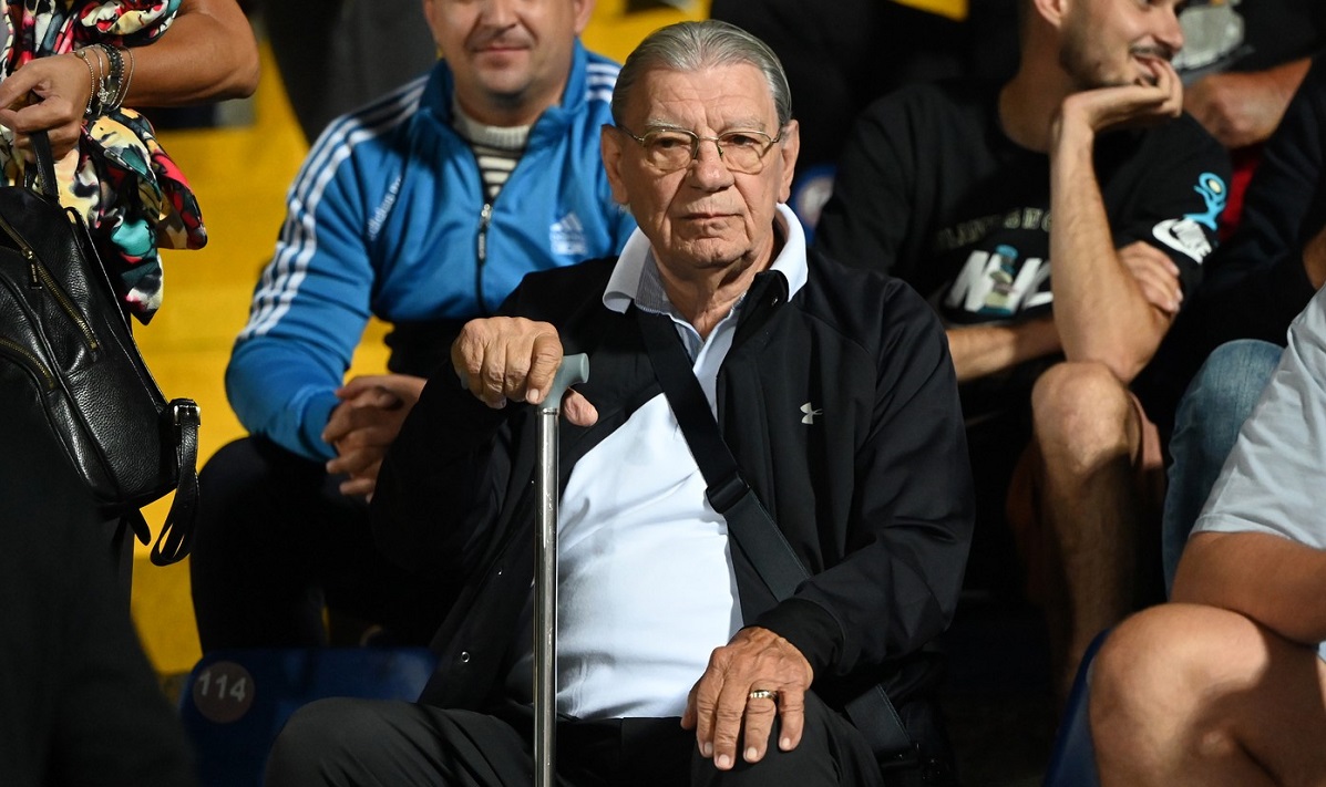 Emeric Ienei împlineşte 87 de ani! Ce mesaje a primit legenda roş-albaştrilor de la CSA Steaua şi FCSB