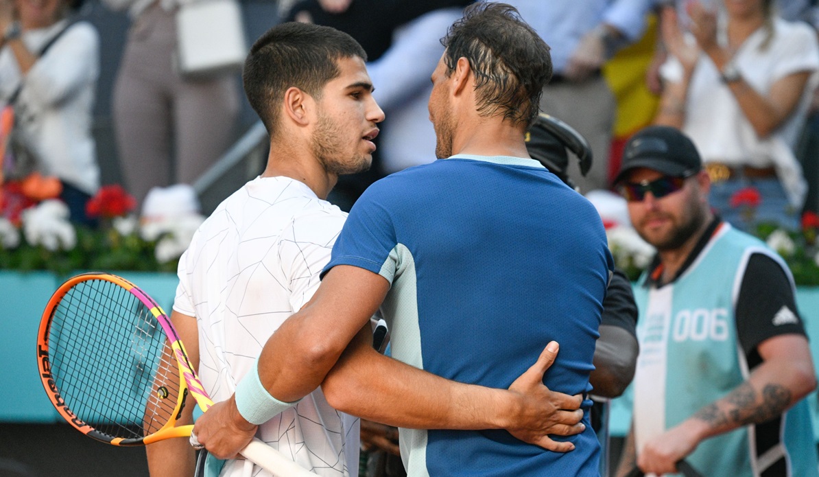 Rafael Nadal, învins de Carlos Alcaraz într-un meci demonstrativ de milioane
