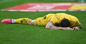 Vasile Mogoş ratează meciul României cu Columbia! Verdictul medicilor după ce a ajuns de urgenţă la spital
