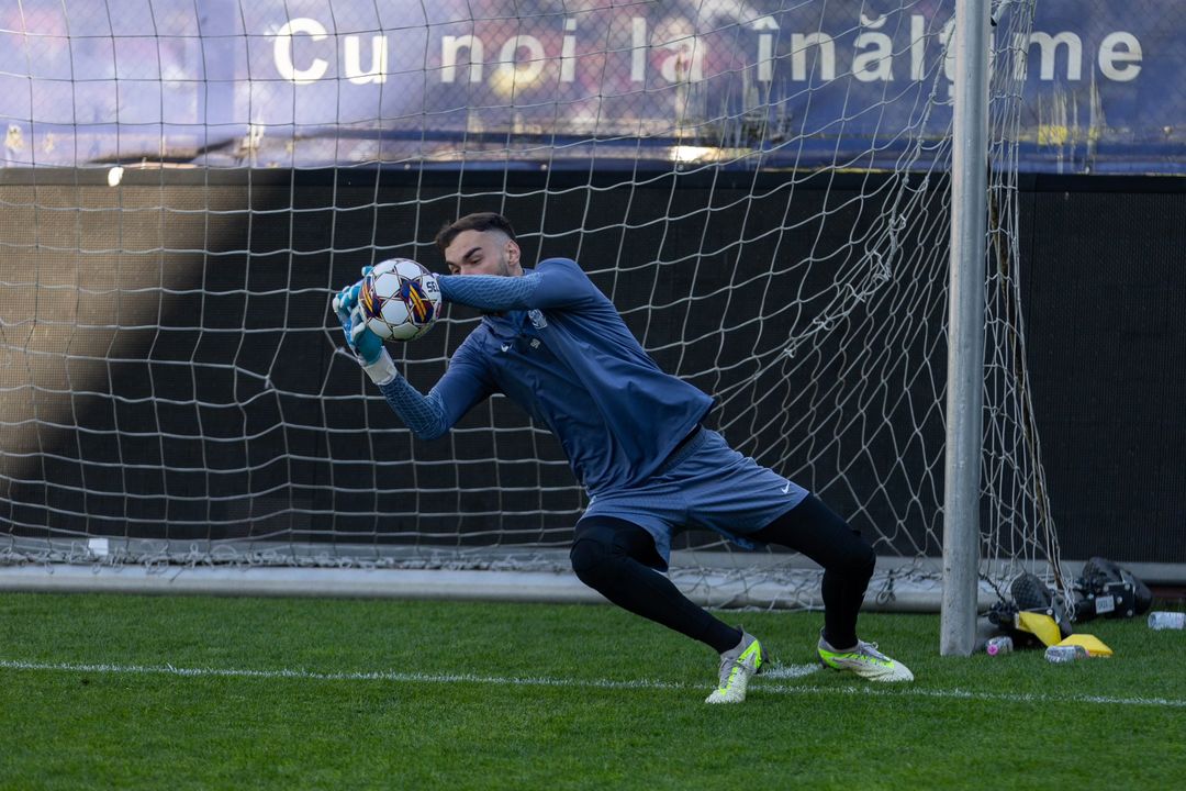 Imagini de la primul antrenament condus de Ovidiu Hoban la CFR Cluj / Instagram CFR Cluj