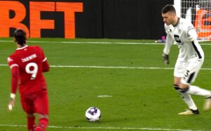 Darwin Nunez a profitat de o gafă colosală în Liverpool – Sheffield United! Atacantul „cormoranilor”, luat la ţintă de portar