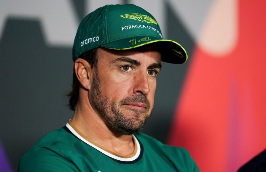 Fernando Alonso a semnat un nou contract cu Aston Martin! Până când va pilota spaniolul în Formula 1™