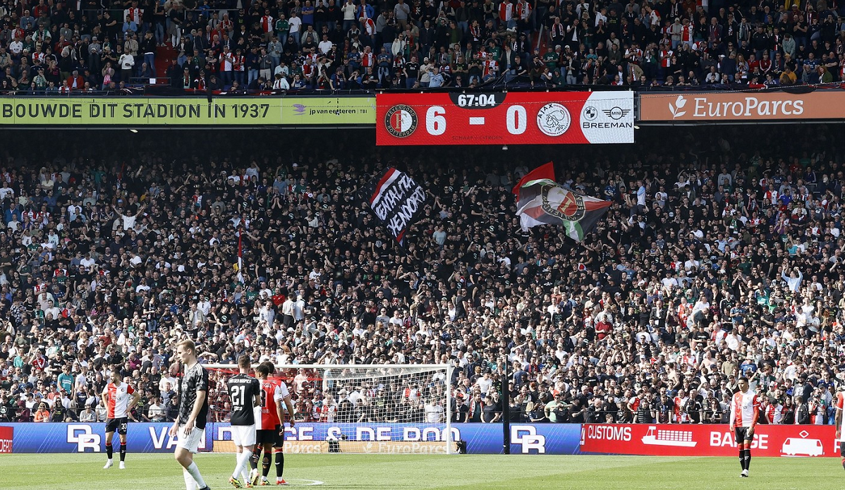 Feyenoord s-a distrat cu marea rivală Ajax și s-a impus cu scorul de 6-0, în derby-ul Olandei