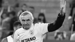 Doliu în fotbalul românesc! A murit portarul cu care Universitatea Craiova a cucerit primul titlu!