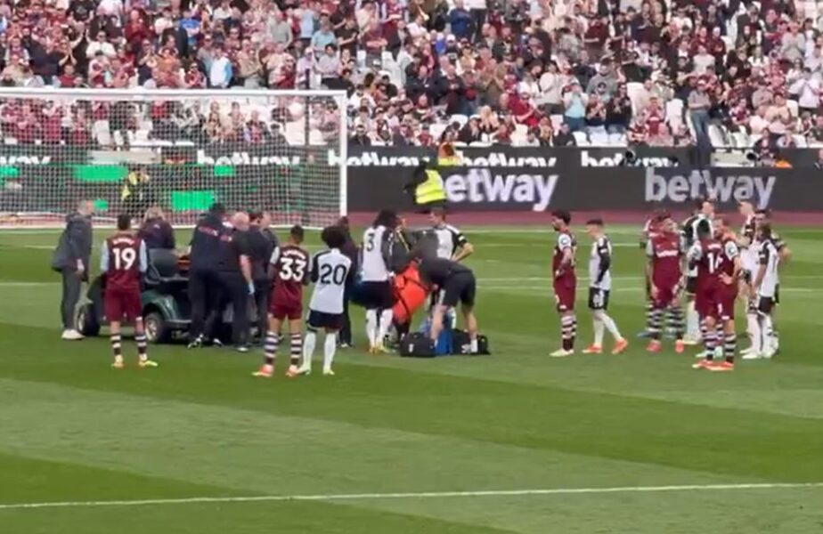 Momente dramatice la meciul West Ham – Fulham! Un jucător al „Ciocănarilor” s-a prăbuşit pe gazon şi a fost scos cu targa!