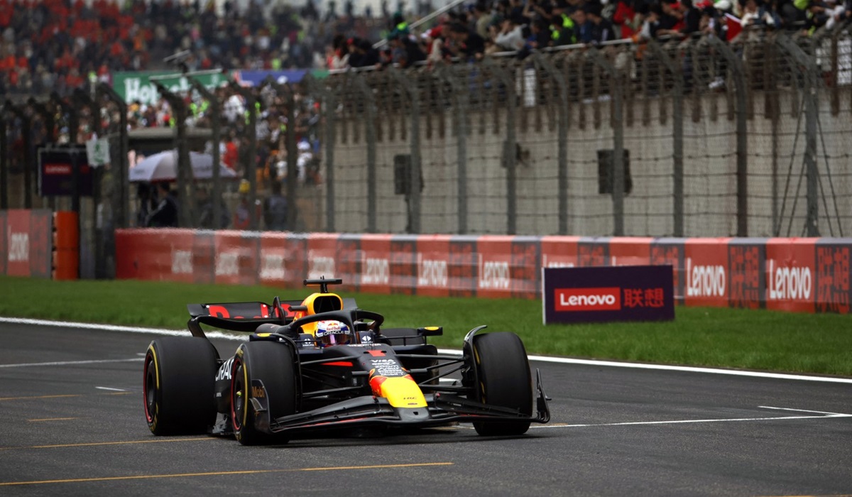 Max Verstappen va pleca din pole-position în Marele Premiu al Chinei! Cursa e duminică (10:00) pe Antena 3 CNN și în AntenaPLAY!
