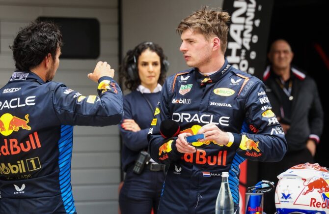 Red Bull a atins o bornă fabuloasă în Formula 1™, după ce Max Verstappen a obținut pole-position-ul în China