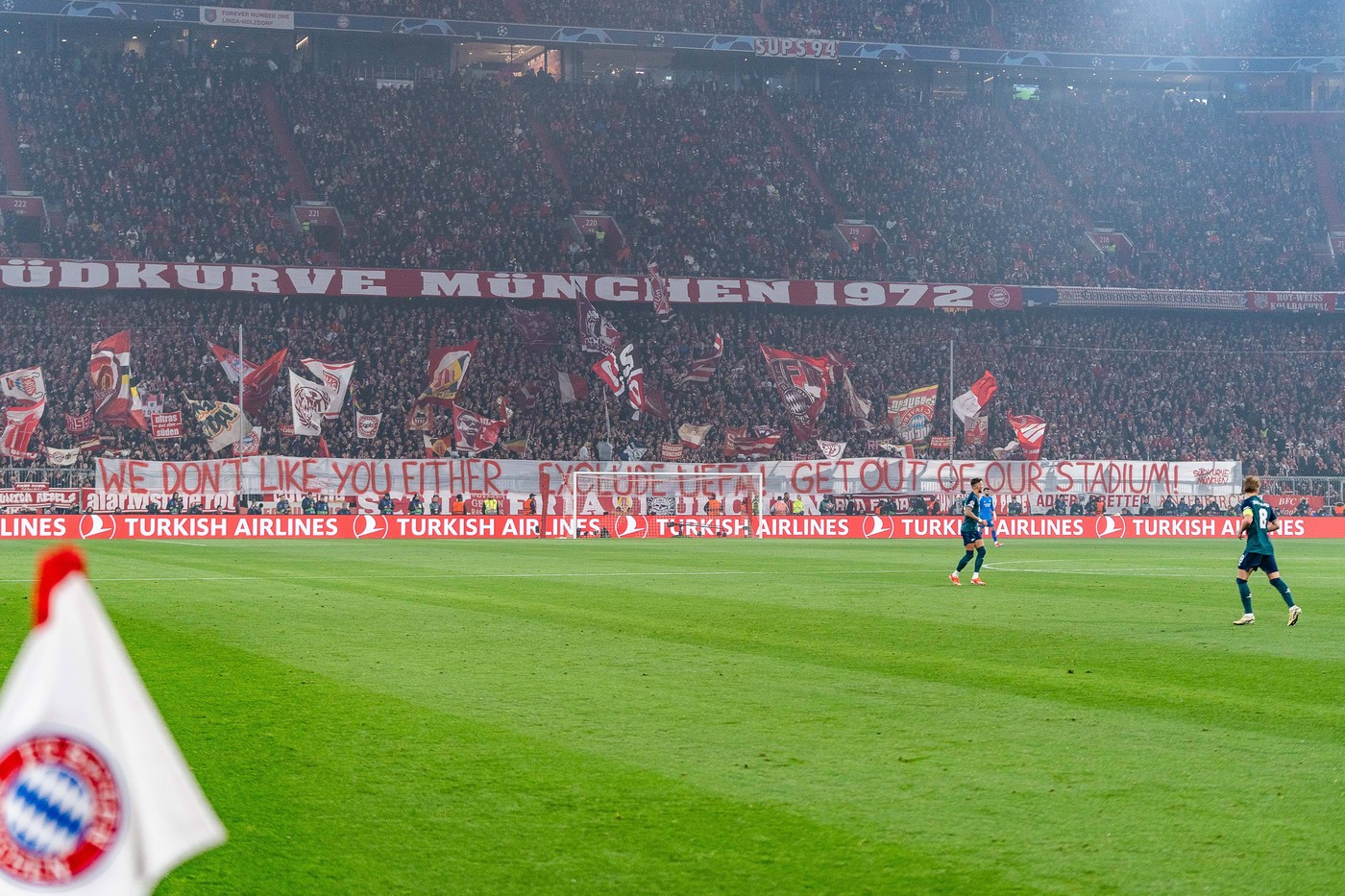 Proteste incendiare la Bayern Munchen - Arsenal! Nimeni nu a scăpat de furia fanilor bavarezi / Profimedia